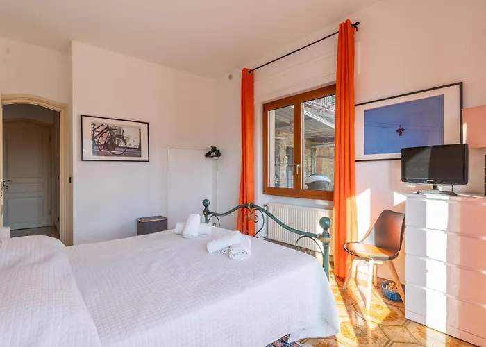 Graziosa Residenza In Collina