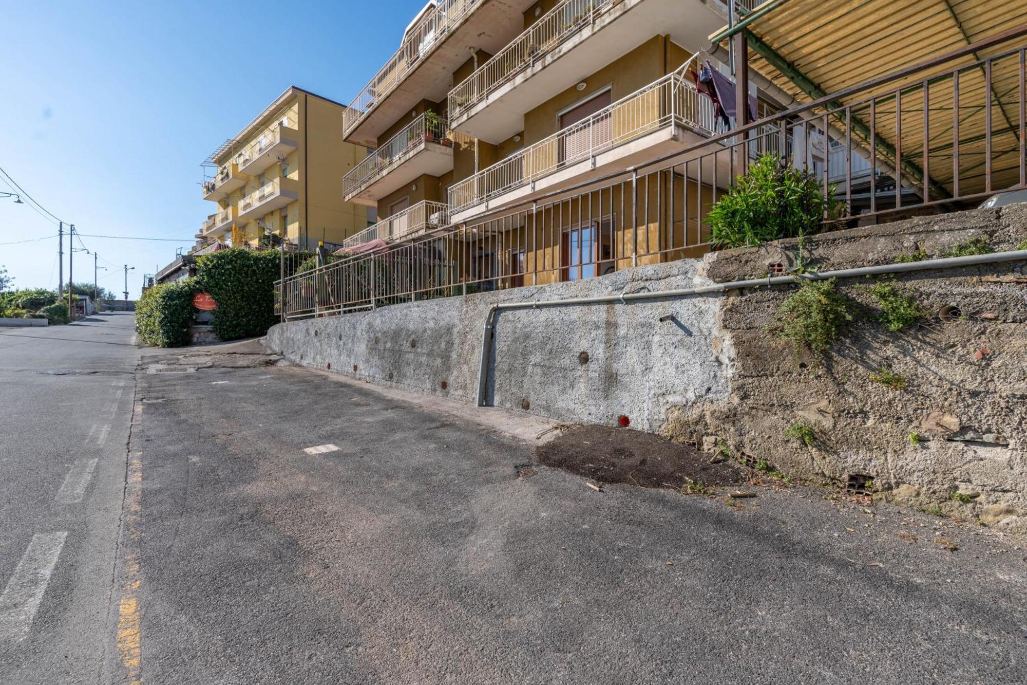 Graziosa Residenza In Collina Apartment *