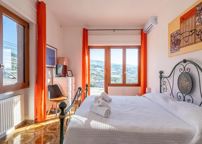 Graziosa Residenza In Collina